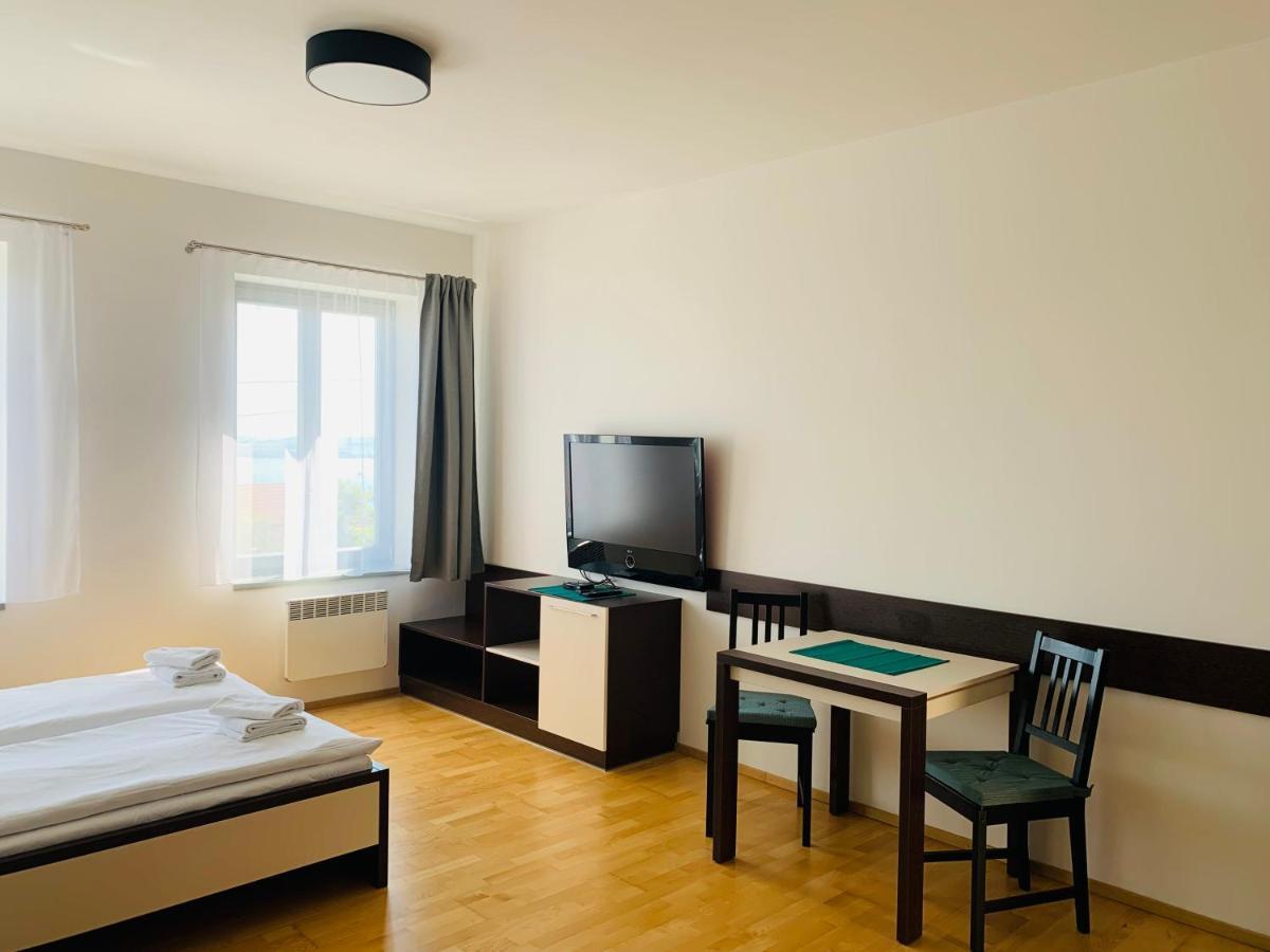 Dovolena Bez Starosti - Apartman U Venuse Павлов Экстерьер фото